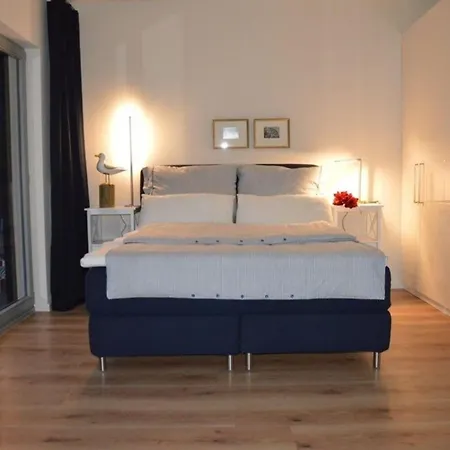 Feriendomizil La Im Marina Apartment Heiligenhafen